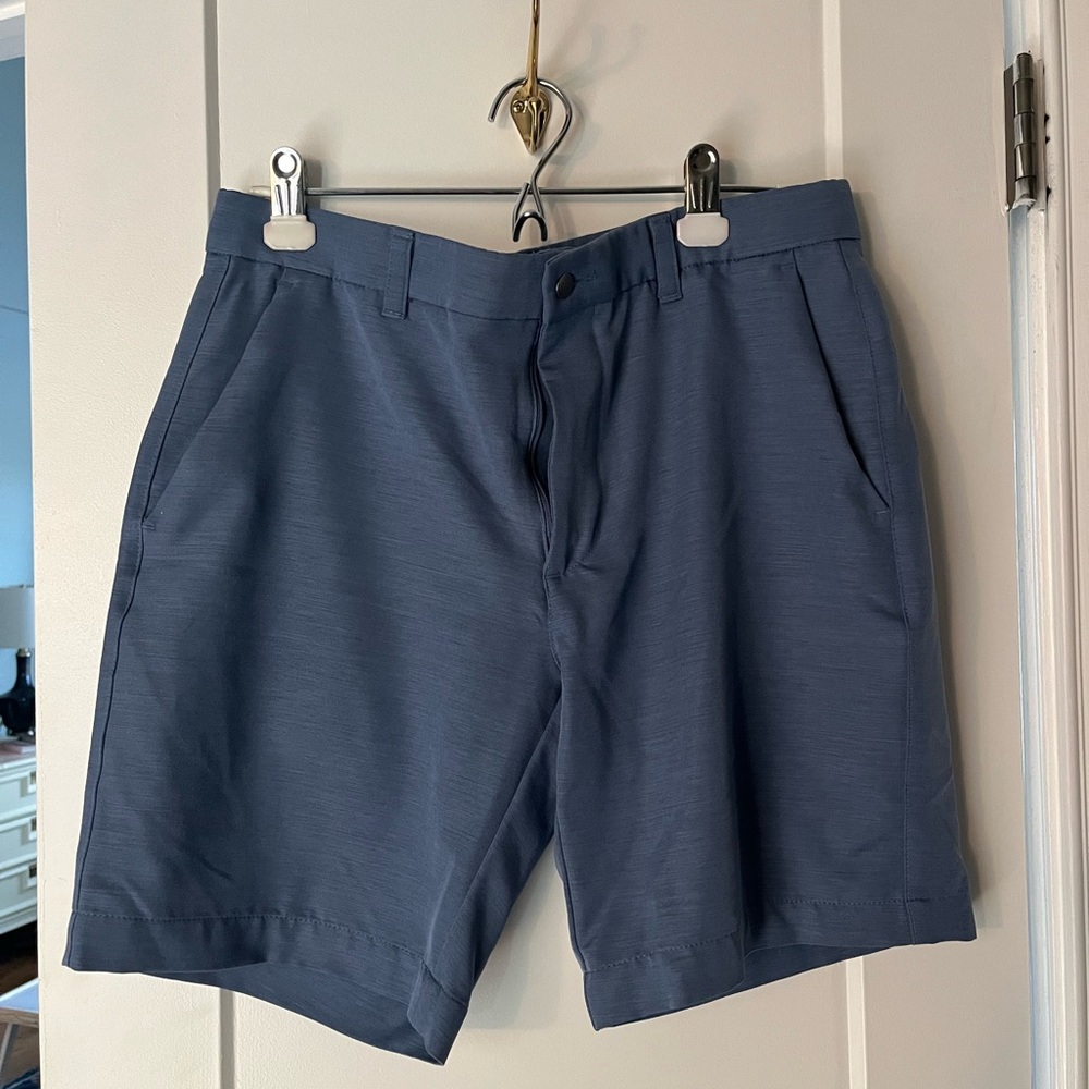 Callaway blue/gray golf shorts